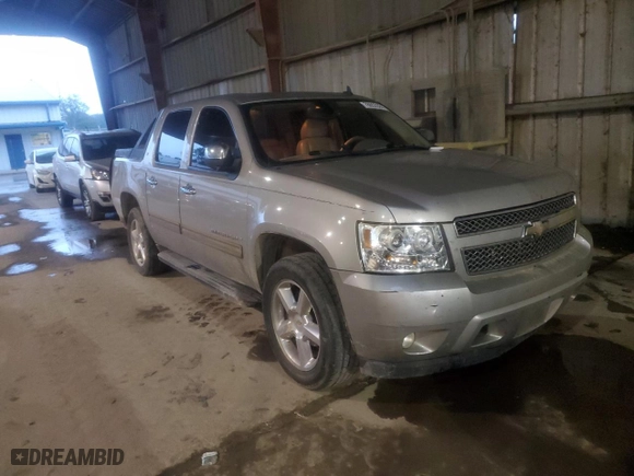 2009 Chevrolet Avalanche LT w/2LT with VIN 3GNEC22039G248152, listed as a Copart auction lot 78653324 with 220,093 mi miles and Salvage Title. Bid and sale history available at carsss.com. Image 4.