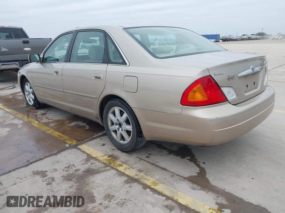 2000 Toyota Avalon XL with VIN 4T1BF28B0YU024842, listed as a IAAI auction lot 41630268 with 260,586 mi miles and . Bid and sale history available at DreamBid. Image 3.
