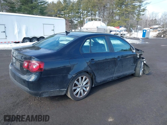 2010 Volkswagen Jetta Wolfsburg Edition с VIN 3VWRA7AJ0AM045102, выставлен на аукционе IAAI как лот 41638011 с пробегом 149 622 миль миль и . История ставок и продаж доступна на DreamBid. Изображение 4.