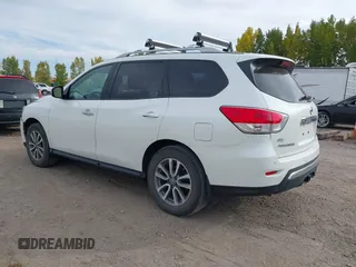 2016 Nissan Pathfinder SV with VIN 5N1AR2MM6GC620861, listed as a IAAI auction lot 40501234 with 107,424 mi miles and . Bid and sale history available at DreamBid. Image 3.