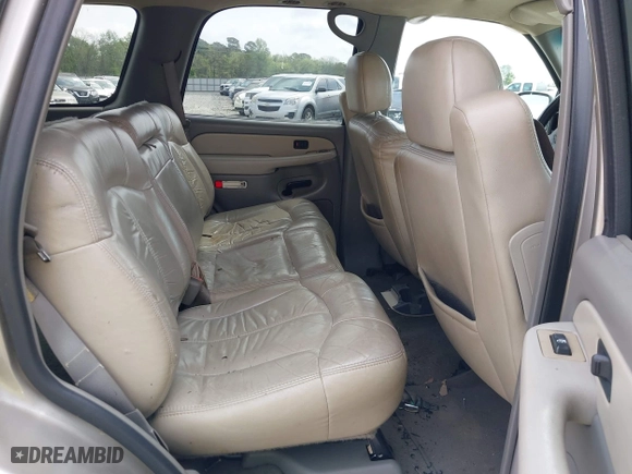 2002 Chevrolet Tahoe LT with VIN 1GNEC13Z82R273092, listed as a IAAI auction lot 41927418 with 230,416 mi miles. Bid and sale history available at carsss.com. Image 8.