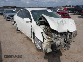 2012 Nissan Altima S z VIN 1N4AL2AP9CN523825, wystawiony jako IAAI lot #40745515 z przebiegiem 124 302 mil mil oraz . Historia ofert i sprzedaży dostępna na DreamBid. Obrazek 1.
