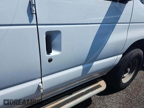 2014 Ford Econoline Cargo Commercial with VIN 1FTNE2EW0EDA53278, listed as a IAAI auction lot 42854412 with 188,803 mi miles and . Bid and sale history available at DreamBid. Image 18.