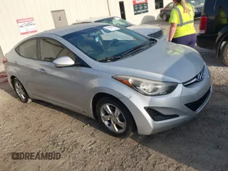 2014 Hyundai Elantra SE z VIN KMHDH4AE2EU067951, wystawiony jako IAAI lot #41966184 z przebiegiem 158 783 mil mil oraz . Historia ofert i sprzedaży dostępna na DreamBid. Obrazek 1.