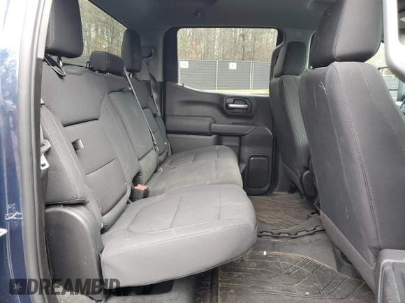 2019 Chevrolet Silverado 1500 Custom with VIN 3GCUYBEF8KG700236, listed as a Copart auction lot 81114414 with 40,668 mi miles and Salvage Title. Bid and sale history available at DreamBid. Image 10.