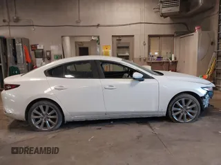 2019 Mazda 3 w/Select with VIN 3MZBPAAL3KM105342, listed as a IAAI auction lot 41443608 with 68,038 mi miles. Bid and sale history available at carsss.com. Image 13.