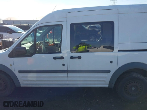 2012 Ford Transit Connect XL z VIN NM0LS6AN1CT086567, wystawiony jako IAAI lot #41531416 z przebiegiem 103 061 mil mil oraz . Historia ofert i sprzedaży dostępna na DreamBid. Obrazek 14.