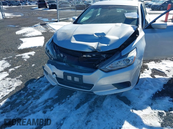 2017 Nissan Altima SV with VIN 1N4AL3AP1HC483782, listed as a IAAI auction lot 41420673 with 96,524 mi miles and . Bid and sale history available at carsss.com. Image 6.