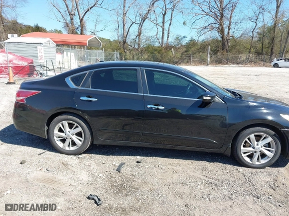 2015 Nissan Altima 2.5 with VIN 1N4AL3AP5FC186981, listed as a IAAI auction lot 41657318 with 120,000 mi miles. Bid and sale history available at carsss.com. Image 13.