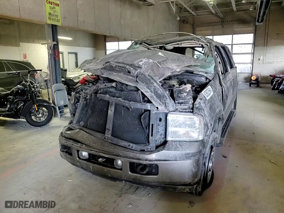 2005 Ford Excursion Limited with VIN 1FMSU43P55ED40585, listed as a Copart auction lot 83622664 with 0 mi miles and Salvage Title. Bid and sale history available at carsss.com. Image 11.