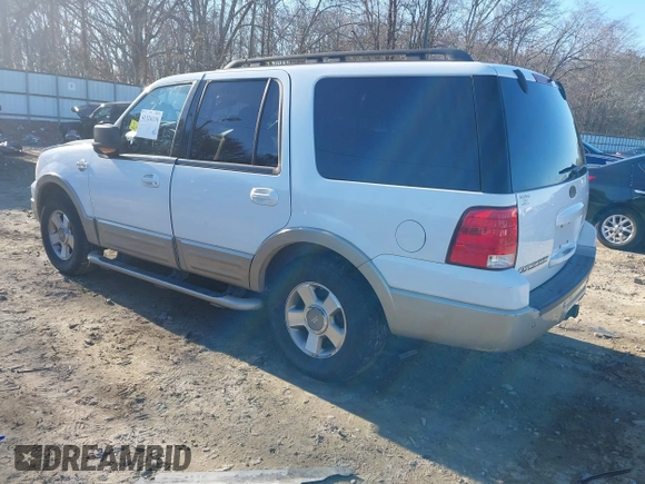 2005 Ford Expedition Eddie Bauer with VIN 1FMFU18505LB03828, listed as a IAAI auction lot 41326110 with 218,637 mi miles. Bid and sale history available at carsss.com. Image 3.