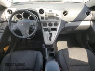 2010 Pontiac Vibe z VIN 5Y2SM6E00AZ402865, wystawiony jako Copart lot #54748495 z przebiegiem 175 670 mil mil oraz Czysty tytuł • Clean title. Historia ofert i sprzedaży dostępna na DreamBid. Obrazek 8.