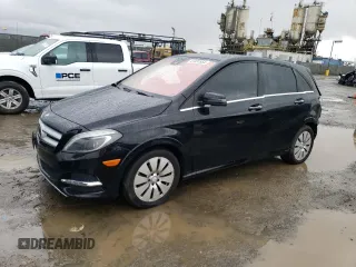 2015 Mercedes-Benz B with VIN WDDVP9AB8FJ006482, listed as a Copart auction lot 41431554 with 47,426 mi miles. Bid and sale history available at carsss.com. Image 1.