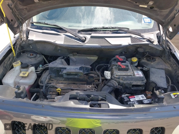 2014 Jeep Patriot Altitude with VIN 1C4NJPBA4ED786063, listed as a IAAI auction lot 42174337 with 96,398 mi miles and . Bid and sale history available at DreamBid. Image 10.