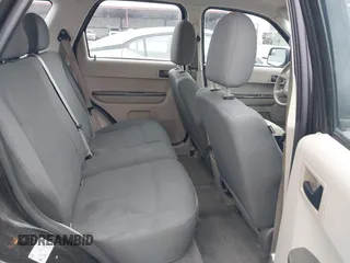 2011 Ford Escape XLS z VIN 1FMCU0C73BKB97601, wystawiony jako IAAI lot #42498599 z przebiegiem 243 282 mil mil oraz . Historia ofert i sprzedaży dostępna na DreamBid. Obrazek 8.