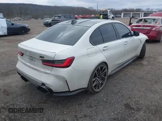2022 BMW M3 Competition z VIN WBS33AY0XNFM29450, wystawiony jako IAAI lot #41609392 z przebiegiem 22 776 mil mil oraz . Historia ofert i sprzedaży dostępna na DreamBid. Obrazek 4.