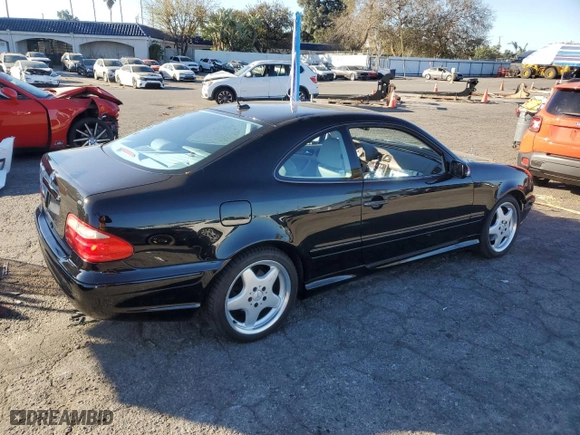 2001 Mercedes-Benz CLK-Class with VIN WDBLJ70G41F189166, listed as a Copart auction lot 87976845 with 139,316 mi miles and Salvage Title. Bid and sale history available at carsss.com. Image 3.