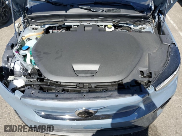 2023 Volvo C40 Plus с VIN YV4ED3GLXP2048984, выставлен на аукционе Copart как лот 70984553 с пробегом 6 816 миль миль и . История ставок и продаж доступна на DreamBid. Изображение 12.