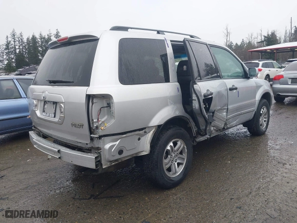 2005 Honda Pilot EX-L with NAVI with VIN 2HKYF18705H560698, listed as a IAAI auction lot 41219235 with 44,448 mi miles. Bid and sale history available at carsss.com. Image 4.
