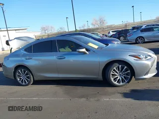 2019 Lexus ES 350 with VIN JTHBZ1B17K2004045, listed as a IAAI auction lot 41782256 with 58,039 mi miles and . Bid and sale history available at DreamBid. Image 13.