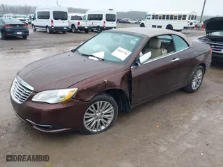 2012 Chrysler 200 Limited with VIN 1C3BCBFG2CN279463, listed as a IAAI auction lot 40891786 with 95,125 mi miles. Bid and sale history available at carsss.com. Image 17.
