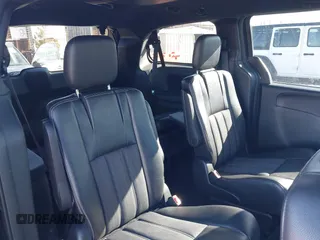2014 Chrysler Town & Country S with VIN 2C4RC1HG0ER257498, listed as a IAAI auction lot 41627860 with 134,540 mi miles. Bid and sale history available at carsss.com. Image 8.