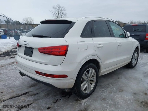 2017 Audi Q3 Premium with VIN WA1BCCFS4HR016424, listed as a IAAI auction lot 41627278 with 60,028 mi miles. Bid and sale history available at carsss.com. Image 4.