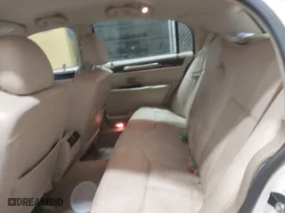 2007 Lincoln Town Car Signature Limited with VIN 1LNHM82V57Y612944, listed as a IAAI auction lot 41461980 with 184,653 mi miles. Bid and sale history available at carsss.com. Image 8.