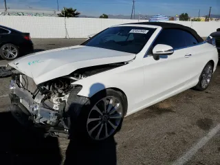 2018 Mercedes-Benz C 300 with VIN WDDWK4JB8JF736247, listed as a Copart auction lot 82452344 with 32,502 mi miles and Salvage Title. Bid and sale history available at DreamBid. Image 1.