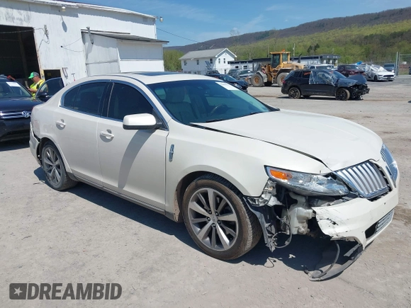2009 Lincoln MKS with VIN 1LNHM94R09G602997, listed as a IAAI auction lot 42095272 with 122,682 mi miles and . Bid and sale history available at DreamBid. Image 1.