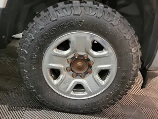 2019 Ram 2500 Tradesman with VIN 3C6UR5CL1KG598101, listed as a IAAI auction lot 42667301 with 90,262 mi miles and . Bid and sale history available at DreamBid. Image 45.