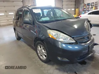 2006 Toyota Sienna XLE with VIN 5TDZA22C86S559955, listed as a IAAI auction lot 40525261 with 141,926 mi miles. Bid and sale history available at carsss.com. Image 1.