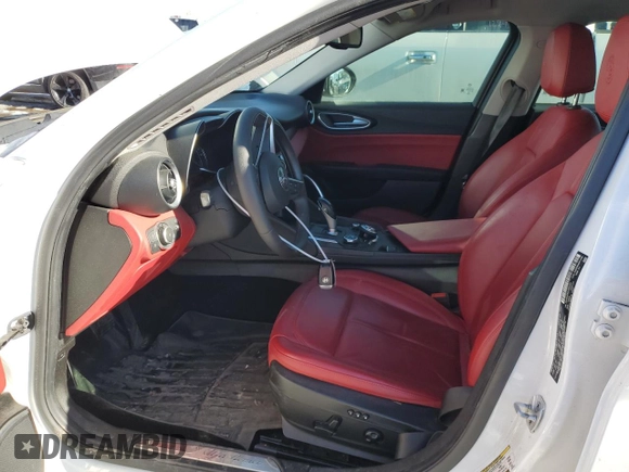 2018 Alfa Romeo Giulia with VIN ZARFAEDNXJ7563422, listed as a Copart auction lot 40852283 with 0 mi miles. Bid and sale history available at carsss.com. Image 7.