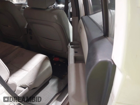 2014 Honda Pilot LX with VIN 5FNYF4H27EB025811, listed as a IAAI auction lot 41501702 with 144,909 mi miles and . Bid and sale history available at DreamBid. Image 8.