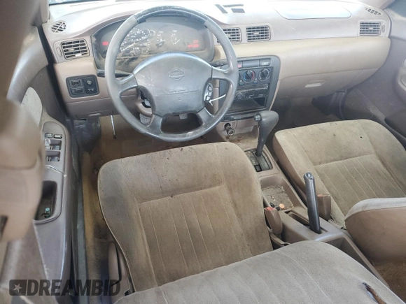 1997 Nissan Sentra XE z VIN 3N1AB41D3VL015032, wystawiony jako Copart lot #47238005 z przebiegiem 266 146 mil mil oraz Szkoda całkowita • Salvage title. Historia ofert i sprzedaży dostępna na DreamBid. Obrazek 8.