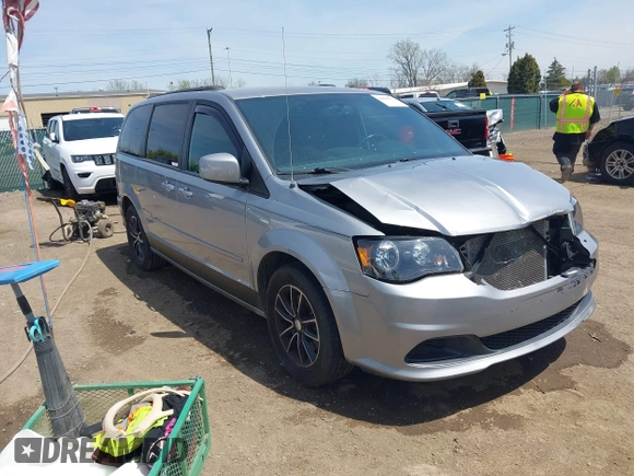 2017 Dodge Grand Caravan SE with VIN 2C4RDGBG8HR819905, listed as a IAAI auction lot 42086955 with 125,470 mi miles and . Bid and sale history available at DreamBid. Image 1.