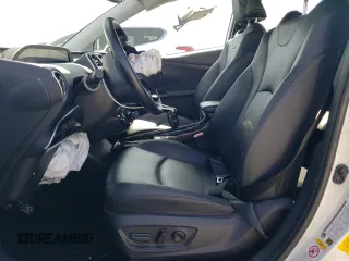 2020 Toyota Prius L Eco with VIN JTDKARFU6L3124832, listed as a Copart auction lot 60941025 with 42,646 mi miles and Salvage title. Bid and sale history available at DreamBid. Image 7.