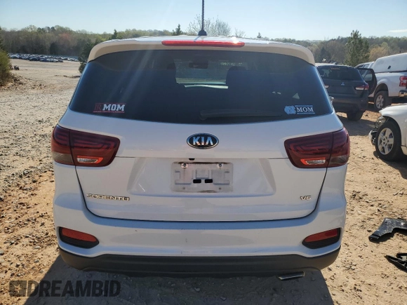 2019 Kia Sorento LX V6 with VIN 5XYPGDA50KG571741, listed as a Copart auction lot 50954195 with 136,047 mi miles and Salvage Title. Bid and sale history available at carsss.com. Image 6.