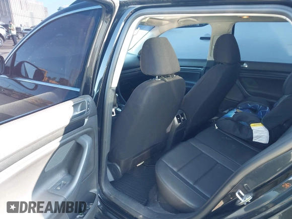 2013 Volkswagen Jetta TDI w/Sunroof & Nav with VIN 3VWPL7AJ8DM689372, listed as a IAAI auction lot 42562342 with 245,673 mi miles and . Bid and sale history available at DreamBid. Image 8.