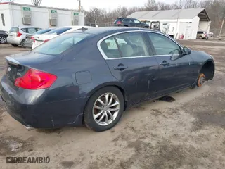 2008 Infiniti G35 Sedan x with VIN JNKBV61FX8M254155, listed as a IAAI auction lot 41337680 with 136,837 mi miles. Bid and sale history available at carsss.com. Image 4.