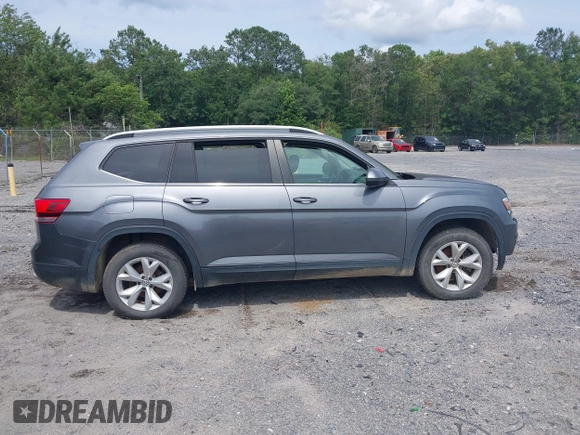 2018 Volkswagen Atlas SE with VIN 1V2CR2CA2JC505488, listed as a IAAI auction lot 42396518 with 92,806 mi miles and . Bid and sale history available at DreamBid. Image 12.