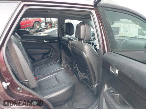 2012 Kia Sorento EX with VIN 5XYKU4A20CG200895, listed as a IAAI auction lot 41631262 with 176,997 mi miles. Bid and sale history available at carsss.com. Image 8.