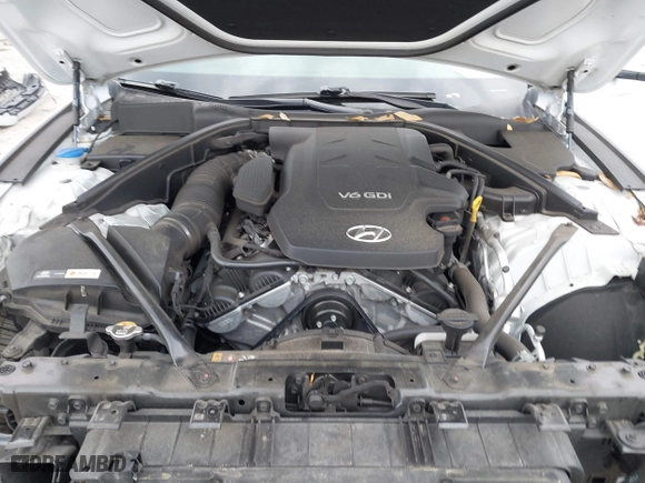 2016 Hyundai Genesis 3.8L with VIN KMHGN4JE6GU140327, listed as a IAAI auction lot 41623499 with 72,942 mi miles. Bid and sale history available at carsss.com. Image 10.