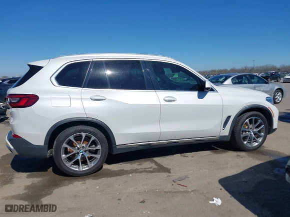 2019 BMW X5 xDrive40i with VIN 5UXCR6C57KLK80268, listed as a IAAI auction lot 41582457 with 85,682 mi miles. Bid and sale history available at carsss.com. Image 13.