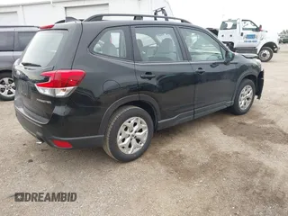2021 Subaru Forester with VIN JF2SKADC9MH485969, listed as a IAAI auction lot 42400643 with 30,894 mi miles and . Bid and sale history available at DreamBid. Image 4.