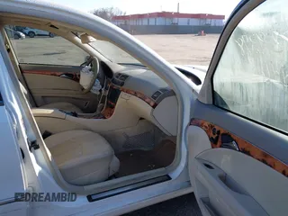 2005 Mercedes-Benz E-Class 3.2L CDI with VIN WDBUF26J75A615933, listed as a IAAI auction lot 41839378 with 124,135 mi miles. Bid and sale history available at carsss.com. Image 5.