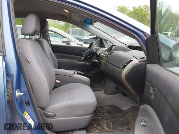 2009 Toyota Prius with VIN JTDKB20U397854647, listed as a IAAI auction lot 42141120 with 266,124 mi miles. Bid and sale history available at carsss.com. Image 5.