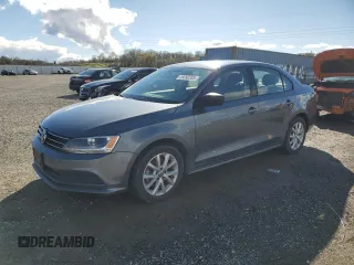 2015 Volkswagen Jetta Sedan 1.8T SE with VIN 3VWD17AJ1FM324401, listed as a Copart auction lot 48090305 with 176,408 mi miles and Clean Title. Bid and sale history available at carsss.com. Image 1.