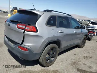 2018 Jeep Cherokee Latitude Tech Connect with VIN 1C4PJMCX0JD506479, listed as a Copart auction lot 57210275 with 189,588 mi miles and Salvage title. Bid and sale history available at DreamBid. Image 3.