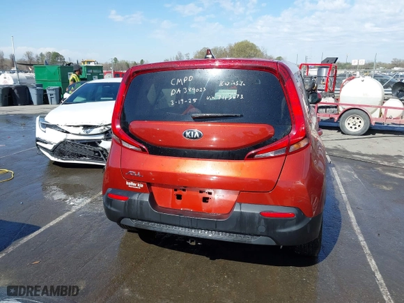 2020 Kia Soul LX with VIN KNDJ23AU4L7113673, listed as a IAAI auction lot 41847880 with 83,976 mi miles. Bid and sale history available at carsss.com. Image 17.